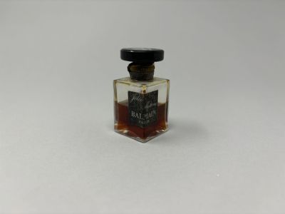 Pierre BALMAIN - Jolie Madame Flacon de parfum en verre Bouc…