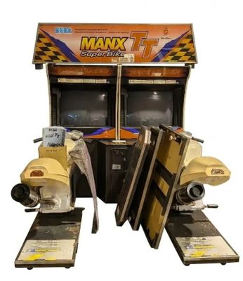 une machine posée sur une table