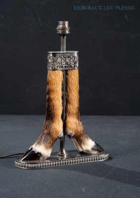 an image of a table lamp with fur on it
