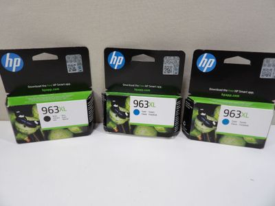 three hp 955xl ink cartridges