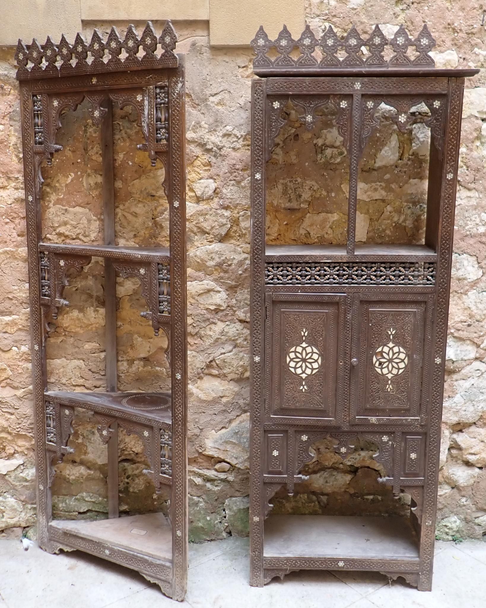 Éléments de boiserie en bois sculpté et nacre - Style syrien XXe