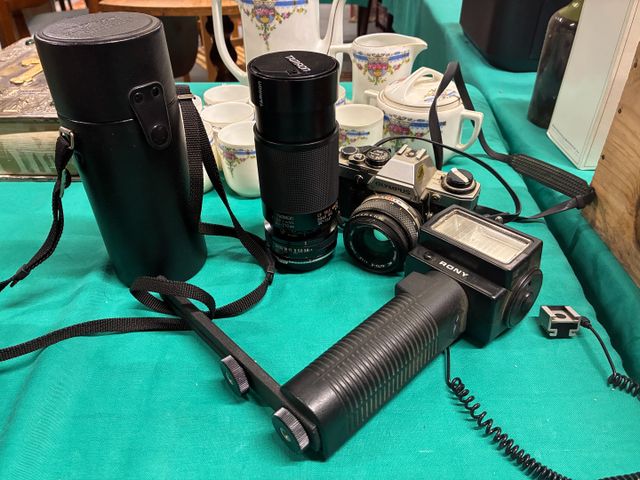 Appareil photo Olympus OM10 avec accessoires