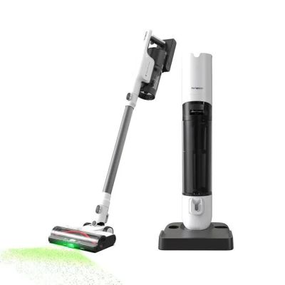 un gros plan sur un aspirateur et un voyant vert sur fond blanc
