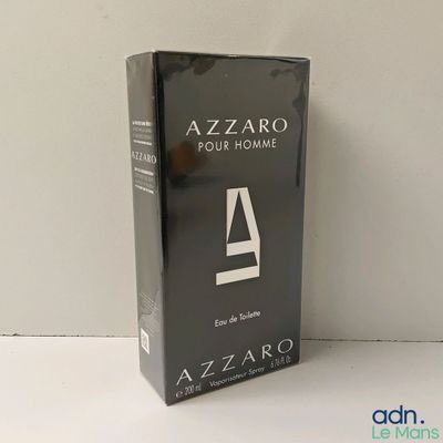 une photo d'un coffret de l'eau de toilette Azzaro pour homme