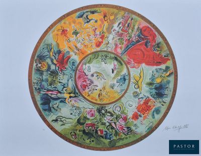 une photo d'un tableau représentant une assiette ornée de fleurs
