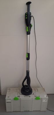 a vacuum that is sitting on top of a box
