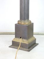 LAMPE COLONNE en tôle laquée verte et bague dorée sur une ba… (photo 4)