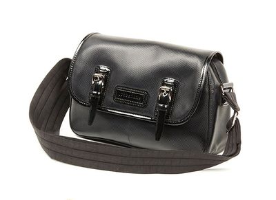 LONGCHAMP. Sac bandoulière en cuir noir, intérieur en toile …
