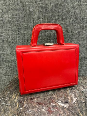 VINTAGE : sac box en PVC rouge 