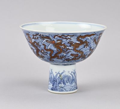 Bol en porcelaine chinoise bleue et blanche orné d'un dragon