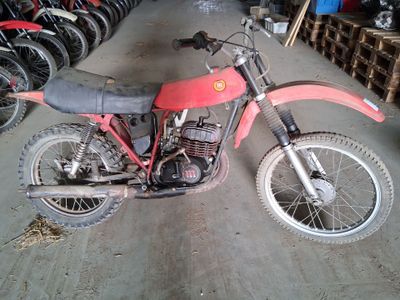 - MONTESA ENDURO 125 - Carrosserie : SOLO - 1ere M.
