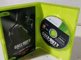 xbox game case and disc for call of duty modern warfare
