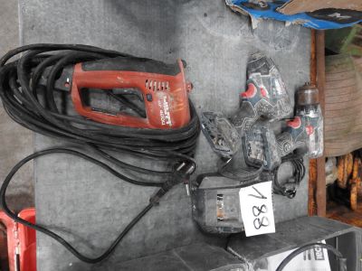 a picture of a bunch of tools that are on a wall