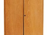 une image d'une armoire en bois avec deux portes