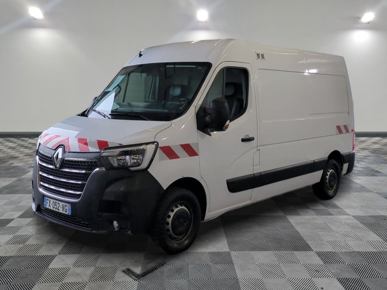 RENAULT - MASTER FGN TRAC F3500 L2H2 DCI 135 GRAND CONFORT -…