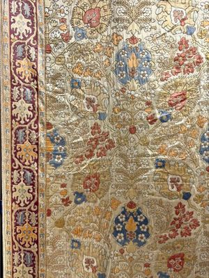 Portière Orientaliste vers 1900. Fond en percale de coton sa…