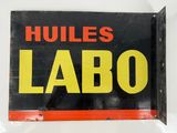 a sign on the wall that says hues labo