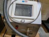 a machine that is sitting on top of a pallet