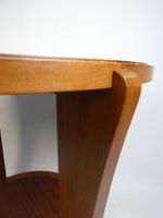 Guéridon Art Déco en bois naturel, avec une tablette d'entre… (photo 4)