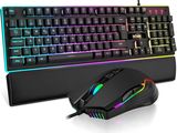 un clavier et une souris d'ordinateur placés l'un à côté de l'autre