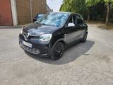 a picture of a black car parked in a parking lot