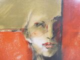 tableau représentant une femme au rouge à lèvres rouge et tenant un parapluie jaune