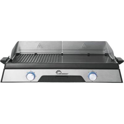un gros plan d'une grille sur fond blanc