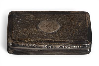 Tabatière en argent (poinçon lion passant) à décor gravé de … - Photo 1