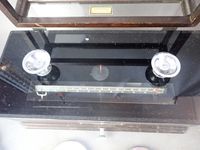 THE TORSION BALANCE CO Balance avec coffret acajou, style 27… (photo 5)