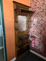 1 lot de mobilier comprenant 1 porte manteaux, avec miroir, … (photo 2)
