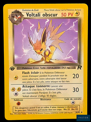 une carte sur laquelle figure l'image d'un personnage de type Pokémon