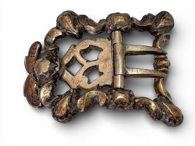 Boucle en argent (800). 37,5 gr