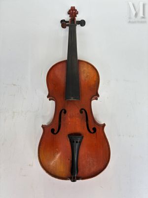 Violon 1/4 MEDIO FINO portant l'étiquette "MEDIO FINO" de l'…