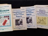 Plusieurs tracts relatifs à l'élection présidentielle française sont exposés sur une surface noire