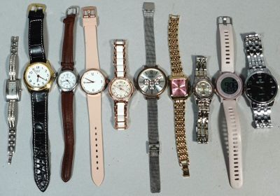 Lot de 10 montres en l'état