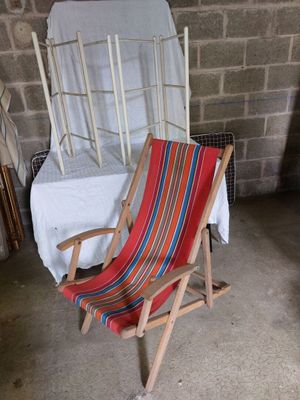 Fauteuil lounge orange et tissu rayé Copacabana - Gubi