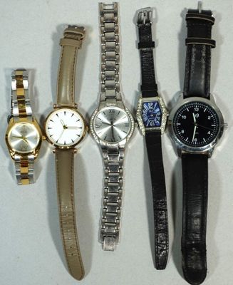 Lot de 5 montres en l'état