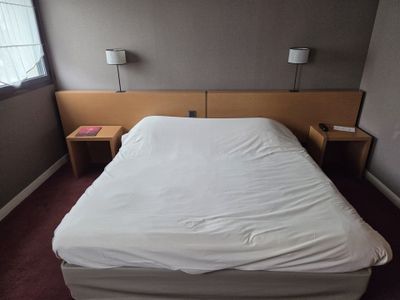 Contenu de la chambre 101: couchage 180x200cm, tête de lit, …