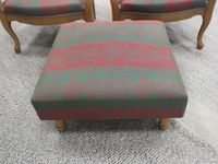 Paire de fauteuils Voltaire recouverts d'un tissu vert et ro… (photo 3)