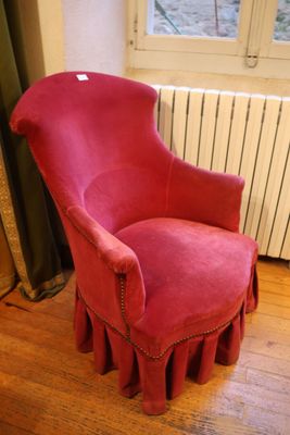 Fauteuil crapaud garniture de tissus framboise. - Photo 1