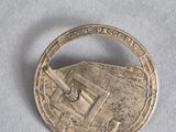 une image d'une pièce de monnaie posée sur une table