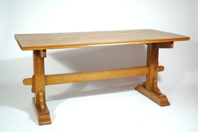 Table monastère en chêne. France. Travail XXème siècle
