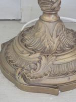 BOUGEOIR en bronze ciselé et doré à fût torse et base chanto… (photo 4)