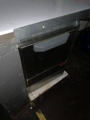 Lave verres, de marque EMB, modèle 3500ST.