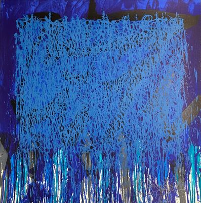 une peinture réalisée à la peinture bleue et blanche sur un fond bleu