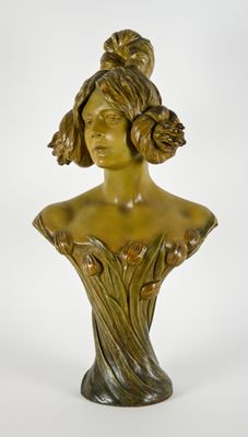 GOLDSCHEIDER "Femme Tulipe" Sculpture en terre vernissée Sig…