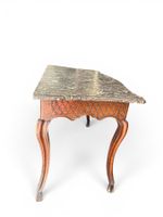 Console en bois mouluré et sculpté, la ceinture à décor de t… (photo 4)