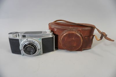 Franka : Appareil 24x36 vers 1948/49 avec obj.