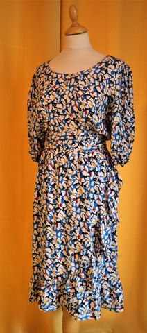 GUY LAROCHE – Jolie robe vintage, motif coloré, volant sur le côt...