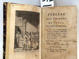 un livre ouvert sur lequel figure l'image d'un homme debout devant un bâtiment